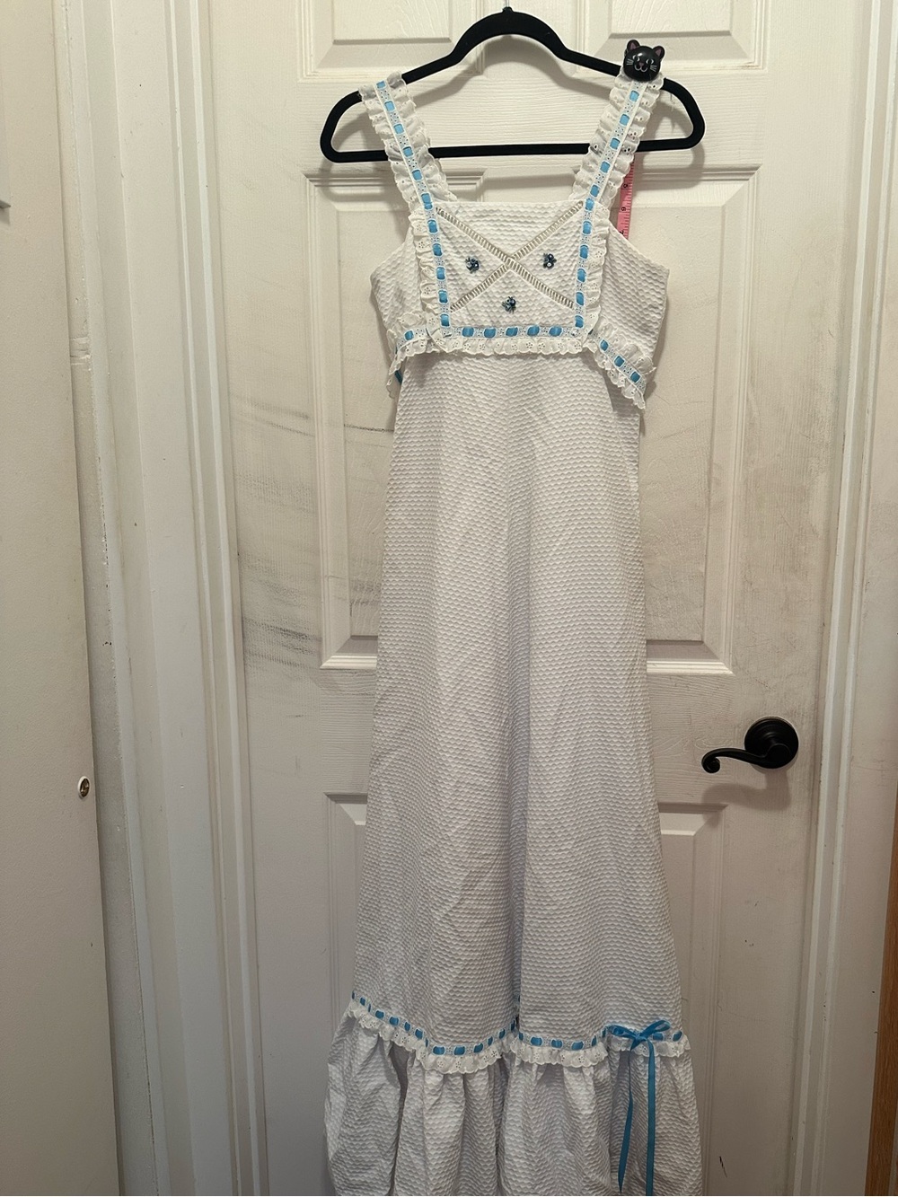 White Womens Vintage 70s Peasant Maxi Dress Blue Trim Cottagecore Sleeveless